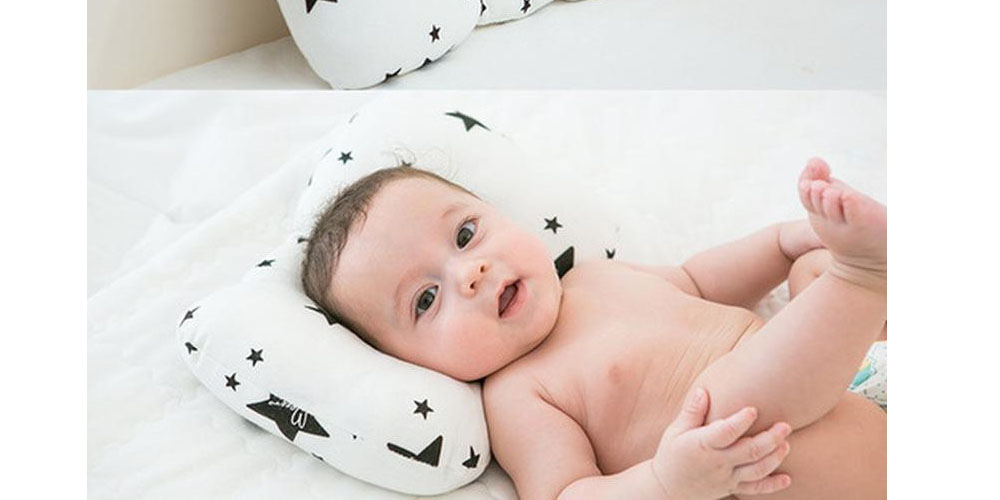 How To Choose The Right Baby Pillow For Your Nursery